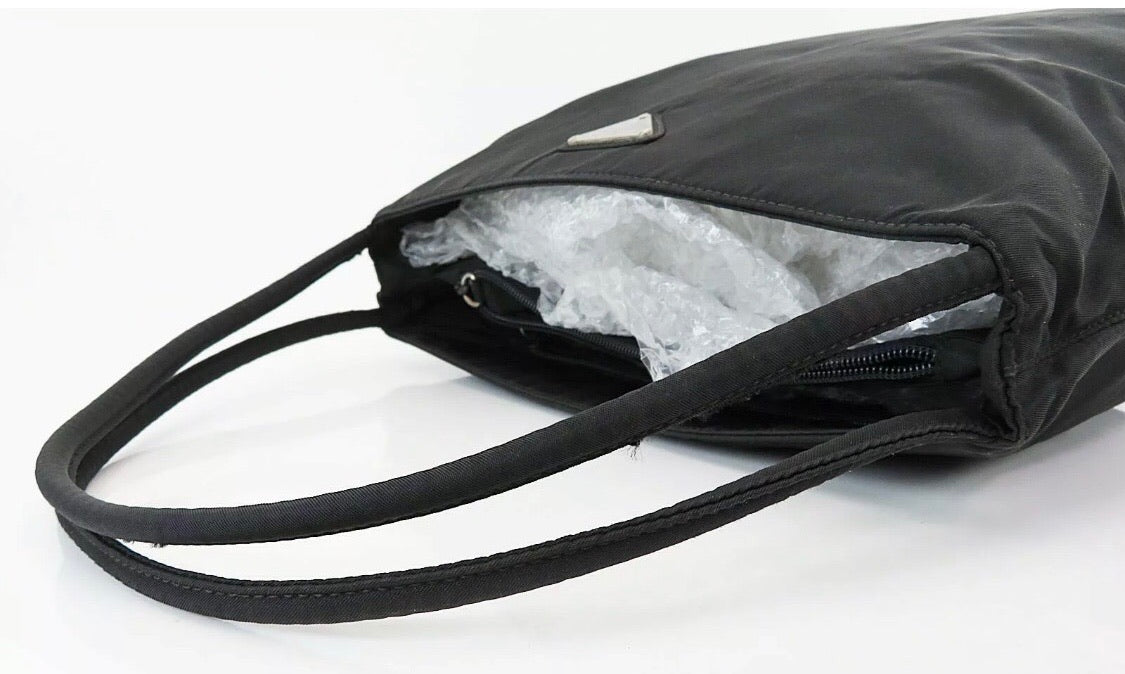 Vintage Prada Nylon Tote Bag – photo 5 of 9